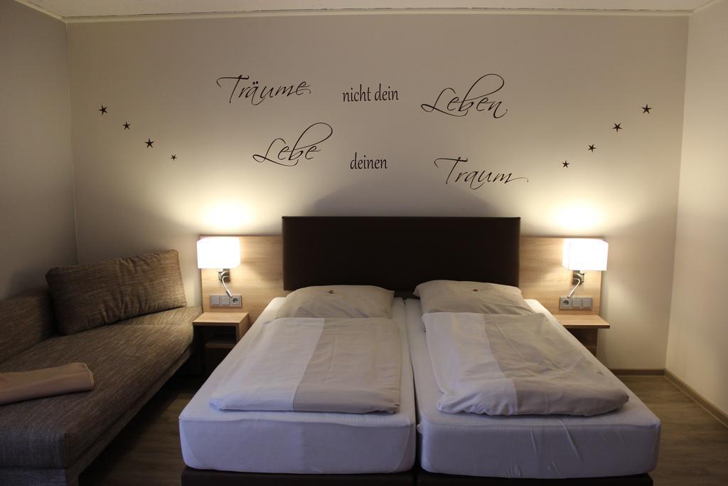 Hotel Dreimaedelhaus Espelkamp-Mittwald Zewnętrze zdjęcie