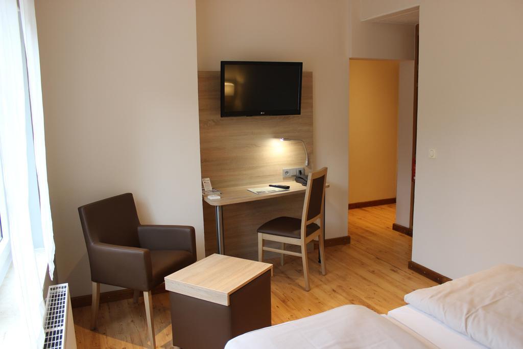 Hotel Dreimaedelhaus Espelkamp-Mittwald Zewnętrze zdjęcie